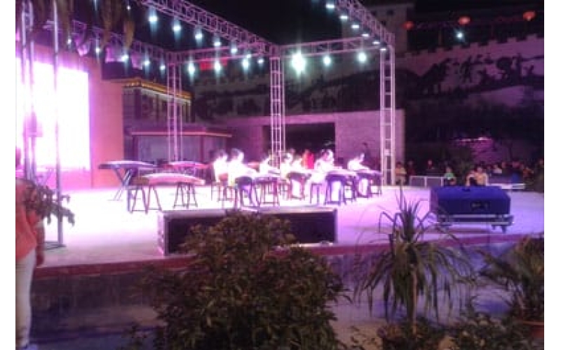 律動(dòng)青春 放飛夢(mèng)想 敦煌陳思思古箏藝?！坝瓏?guó)慶”專場(chǎng)文藝演出